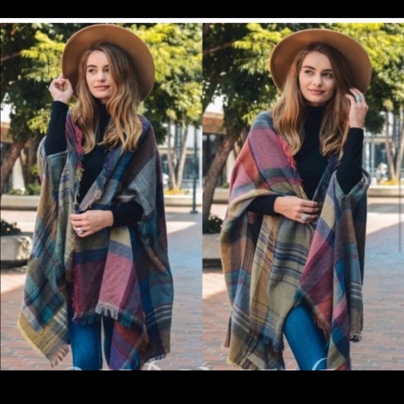 Plaid poncho - Picture 2 of 6